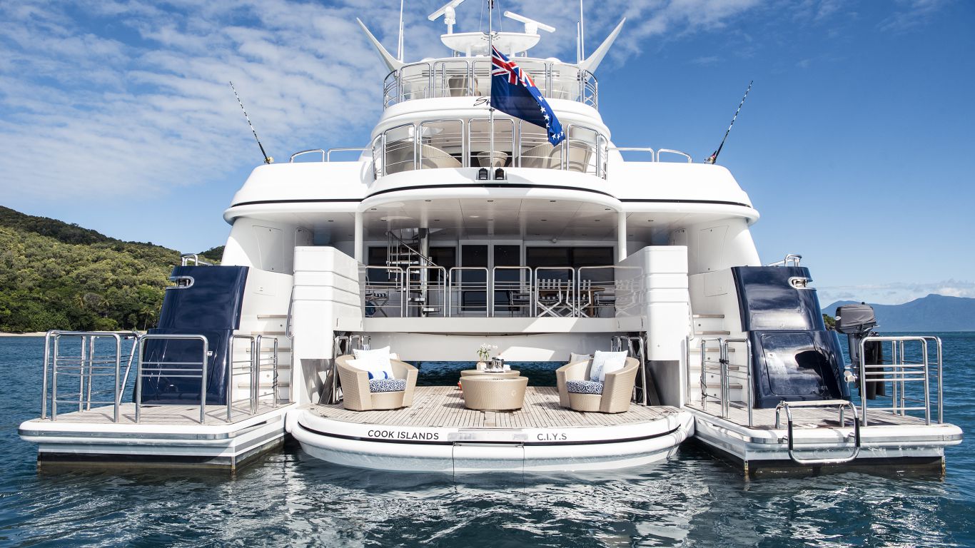 motor yacht spirit catamaran